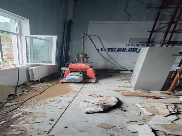 九合垸原种场地基基础下沉墙体裂缝加固注浆顶升施工